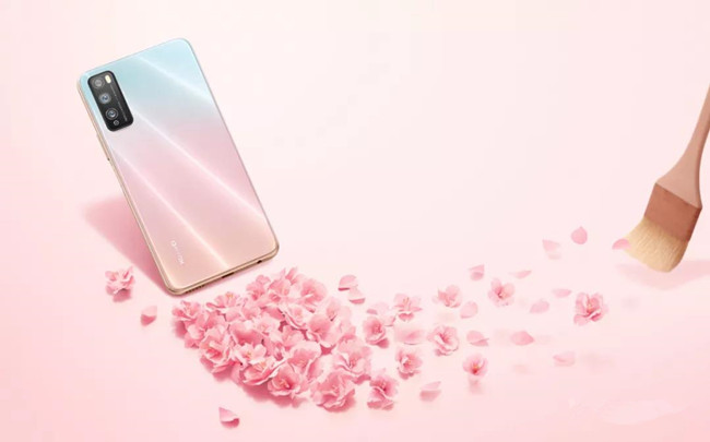 5G手機(jī)后蓋多方案，塑膠與一體注塑并行