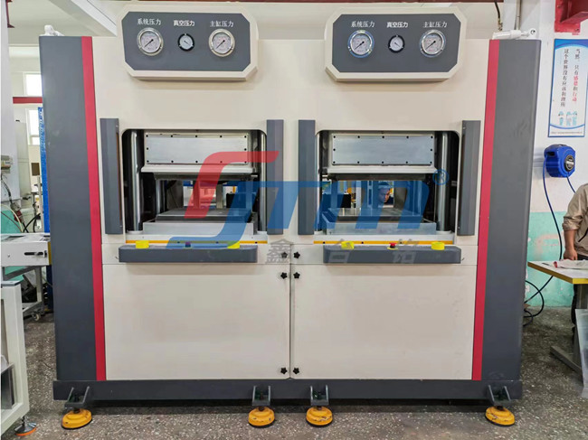 氣凝膠隔熱片生產(chǎn)設(shè)備——真空熱壓機