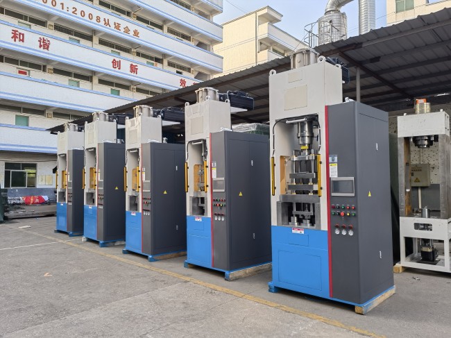 硬質(zhì)合金、電子陶瓷、磁性材料粉末成型伺服壓機